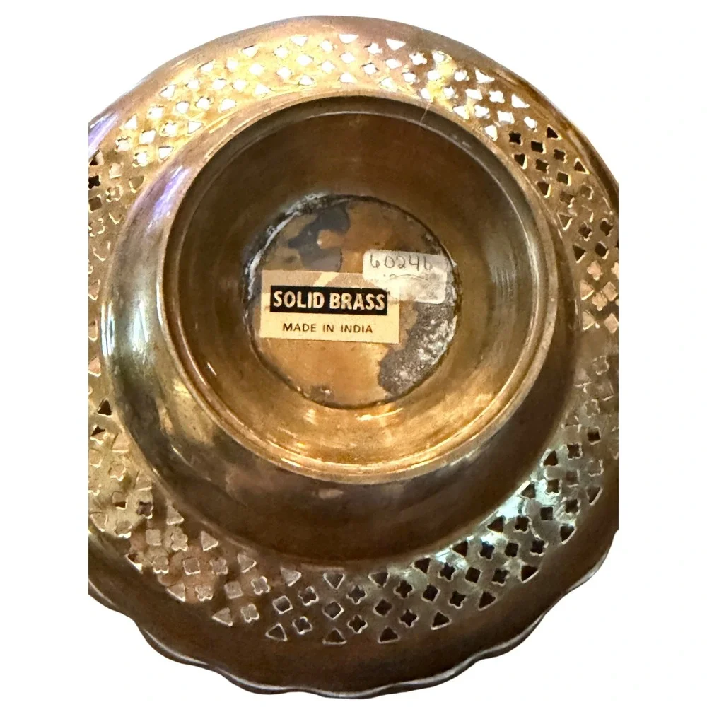 Vintage Solid Brass Pedestal Basket Pierced Scalloped Footed Bowl Swing Handle